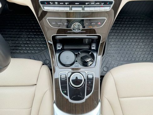 Used 2020 Mercedes-Benz C 300 4MATIC Sedan image 23