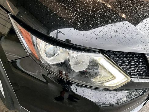Used 2019 Nissan Rogue Sport SV w/ Technology Package FWD image 27