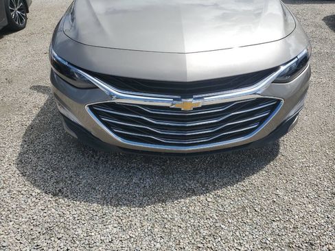 Used 2022 Chevrolet Malibu LT FWD image 4