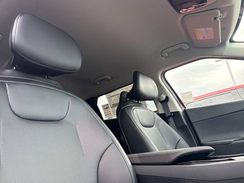 New 2025 Kia EV6 Wind image 17
