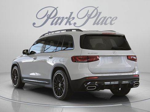 Certified 2023 Mercedes-Benz GLB 250 image 14