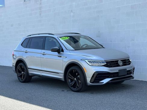 Used 2023 Volkswagen Tiguan SE R-Line AWD/4WD image 7