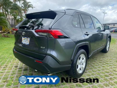 Used 2019 Toyota RAV4 XLE FWD image 25