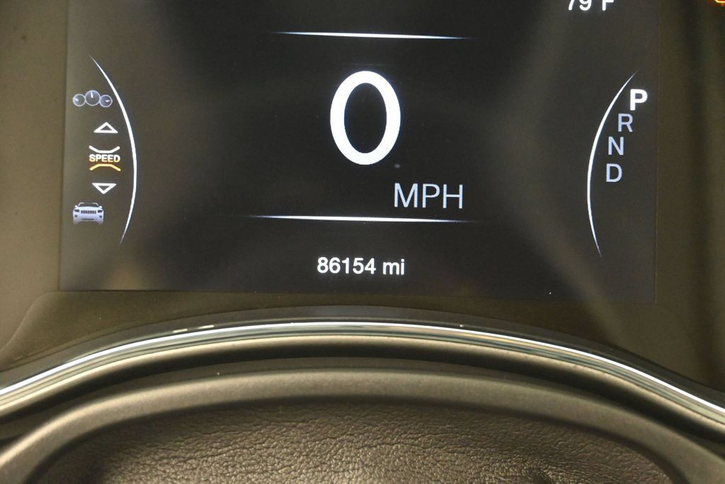 Used 2018 Jeep Grand Cherokee Altitude RWD image 26
