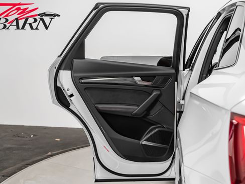 Used 2024 Audi SQ5 Prestige image 46