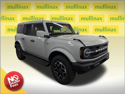 New 2026 Ford Bronco Outer Banks image 1