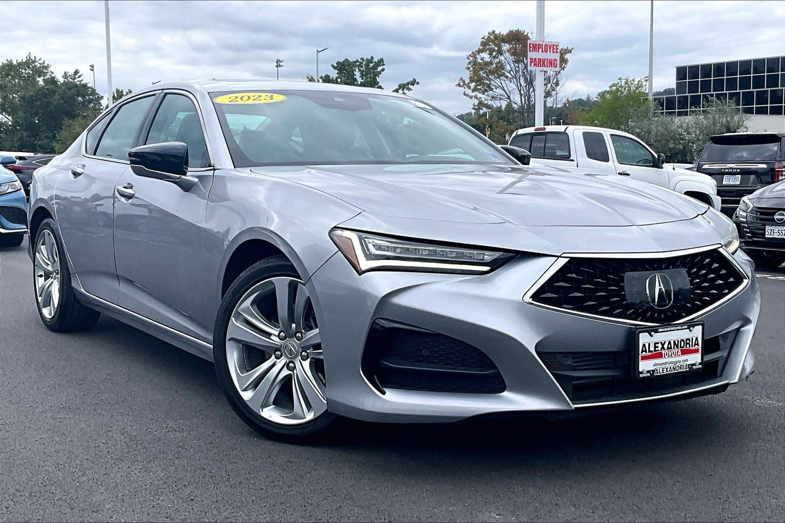 Used 2023 Acura TLX w/ Technology Package FWD image 2
