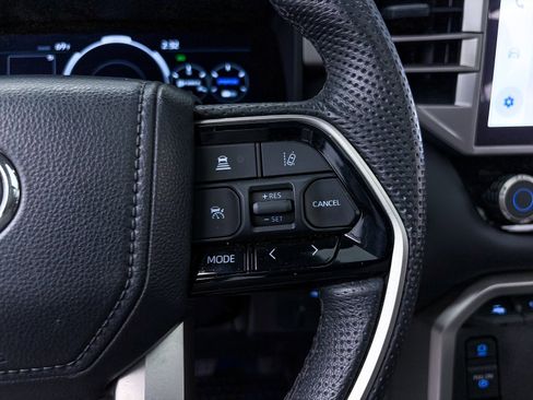 Used 2024 Toyota Tundra Limited image 34