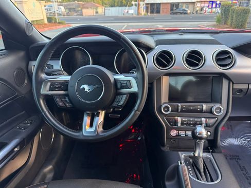 Used 2019 Ford Mustang GT Premium RWD image 18