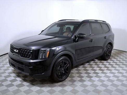 Used 2024 Kia Telluride EX X-Line AWD/4WD image 3