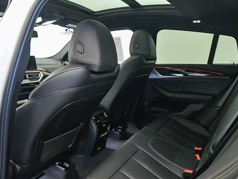 Certified 2023 BMW X4 xDrive30i w/ Convenience Package image 19