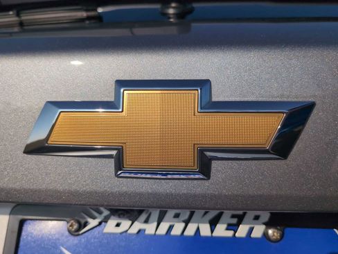 Used 2025 Chevrolet Trax LT w/ LT Convenience Package image 29