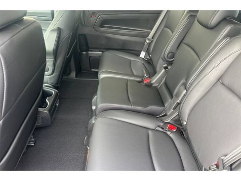 Used 2026 Honda Odyssey EX-L image 13