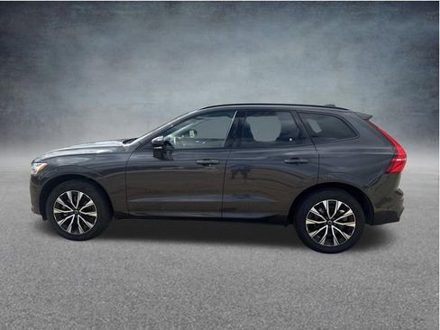 Used 2025 Volvo XC60 B5 Plus AWD/4WD image 5