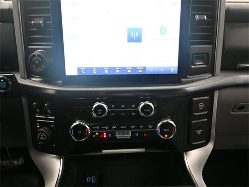 Used 2022 Ford F150 Limited image 14