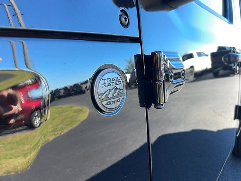 Used 2024 Jeep Wrangler Sport S image 10