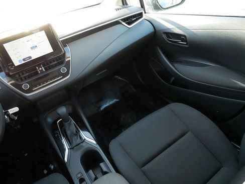 Certified 2024 Toyota Corolla LE image 11