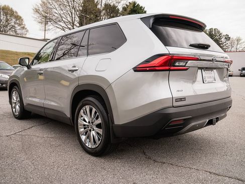 Used 2024 Toyota Grand Highlander Platinum image 5