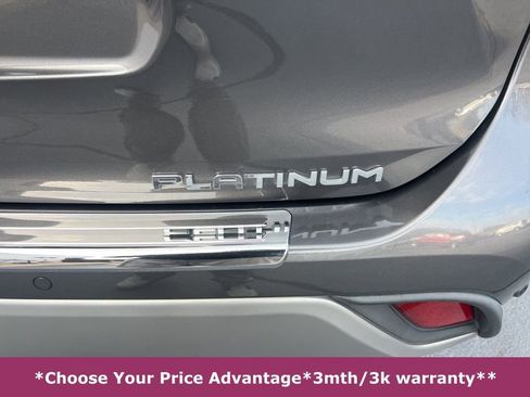 Used 2020 Toyota Highlander Platinum image 5