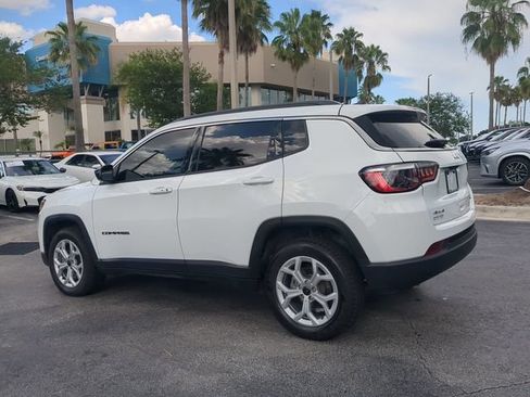 Certified 2025 Jeep Compass Latitude AWD/4WD image 7