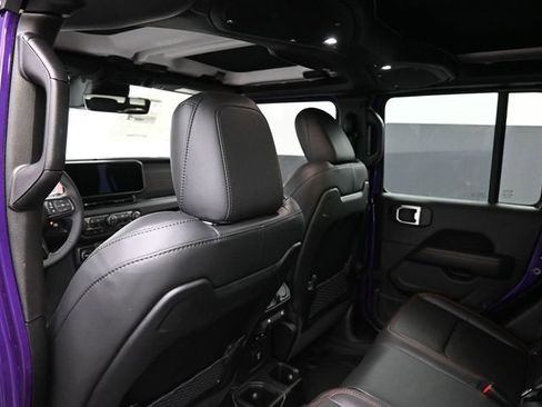 New 2026 Jeep Gladiator Rubicon AWD/4WD image 16