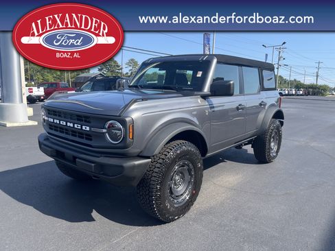 New 2025 Ford Bronco Base Convertible w/ Sasquatch Package image 1