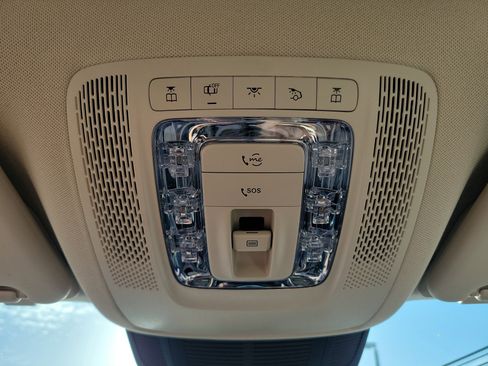 Used 2024 Mercedes-Benz GLE 350 4MATIC image 22