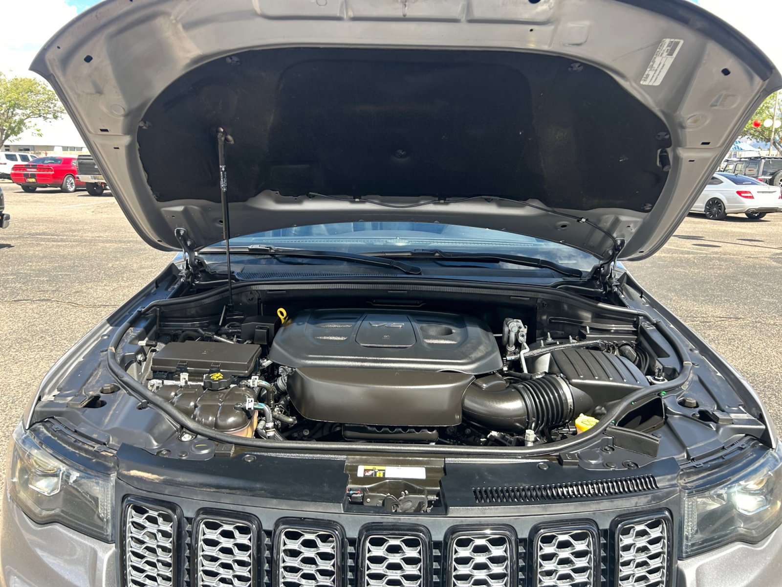Used 2021 Jeep Grand Cherokee Laredo X AWD/4WD image 21
