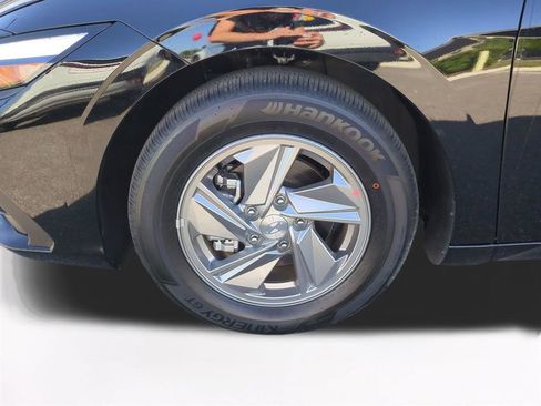 New 2026 Hyundai Elantra SE FWD image 11