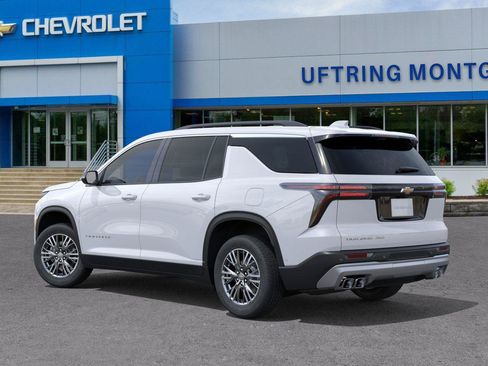 New 2026 Chevrolet Traverse LT w/ Driver Confidence Package AWD/4WD image 3