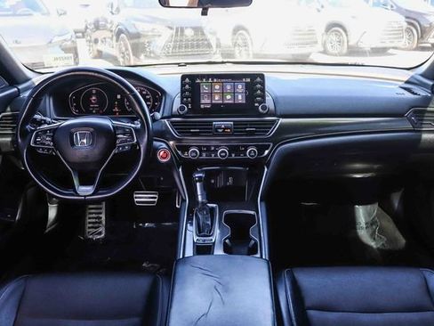 Used 2018 Honda Accord Sport image 14