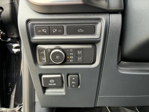 Used 2021 Ford F150 Platinum w/ Equipment Group 701A High AWD/4WD image 28