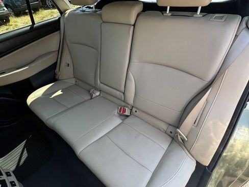 Used 2016 Subaru Outback 2.5i Limited AWD/4WD image 25