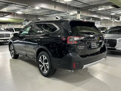 Certified 2022 Subaru Outback Touring AWD/4WD image 4