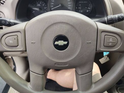 Used 2005 Chevrolet Malibu LS FWD image 16