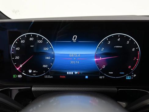 Used 2025 Mercedes-Benz GLA 250 4MATIC image 26