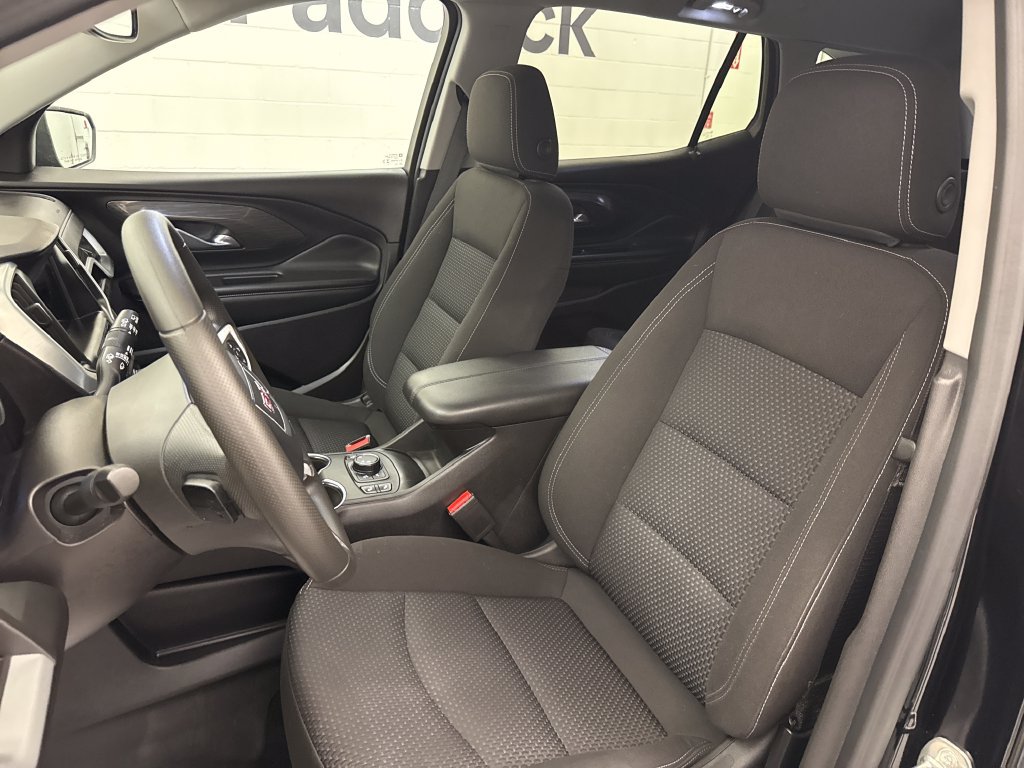 Used 2023 GMC Terrain SLE w/ Driver Convenience Package AWD/4WD image 11