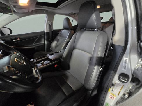 Used 2019 Lexus IS 300 w/ Premium Package RWD image 11