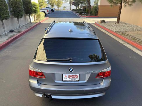 Used 2006 BMW 530xi Wagon image 13