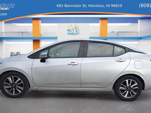 Used 2020 Nissan Versa SV image 15