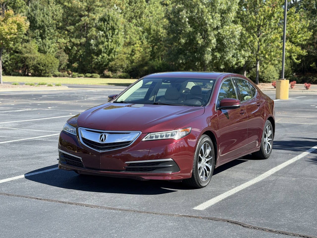 Used 2016 Acura TLX w/ Technology Package FWD image 4