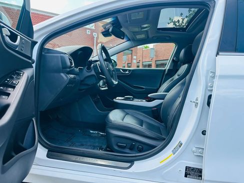 Used 2019 Hyundai Ioniq Limited FWD image 7