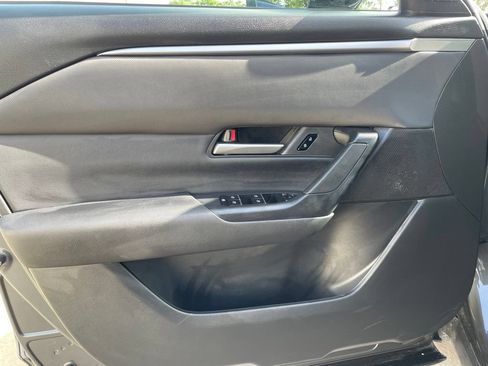 Used 2025 MAZDA CX-50 AWD 2.5 S w/ Preferred Package image 18