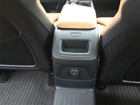 Used 2024 Volvo XC60 T8 Ultimate w/ Protection Package Premier image 14