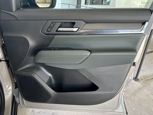 New 2026 GMC Terrain AT4 w/ Convenience Package III AWD/4WD image 36