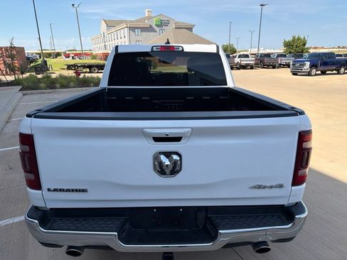 Used 2023 RAM 1500 Laramie AWD/4WD image 5