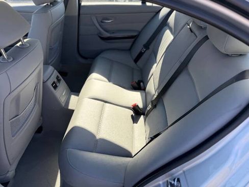 Used 2006 BMW 325i Sedan image 13