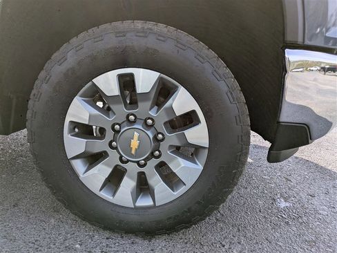 Used 2025 Chevrolet Silverado 2500 LT w/ All Star Edition AWD/4WD image 10