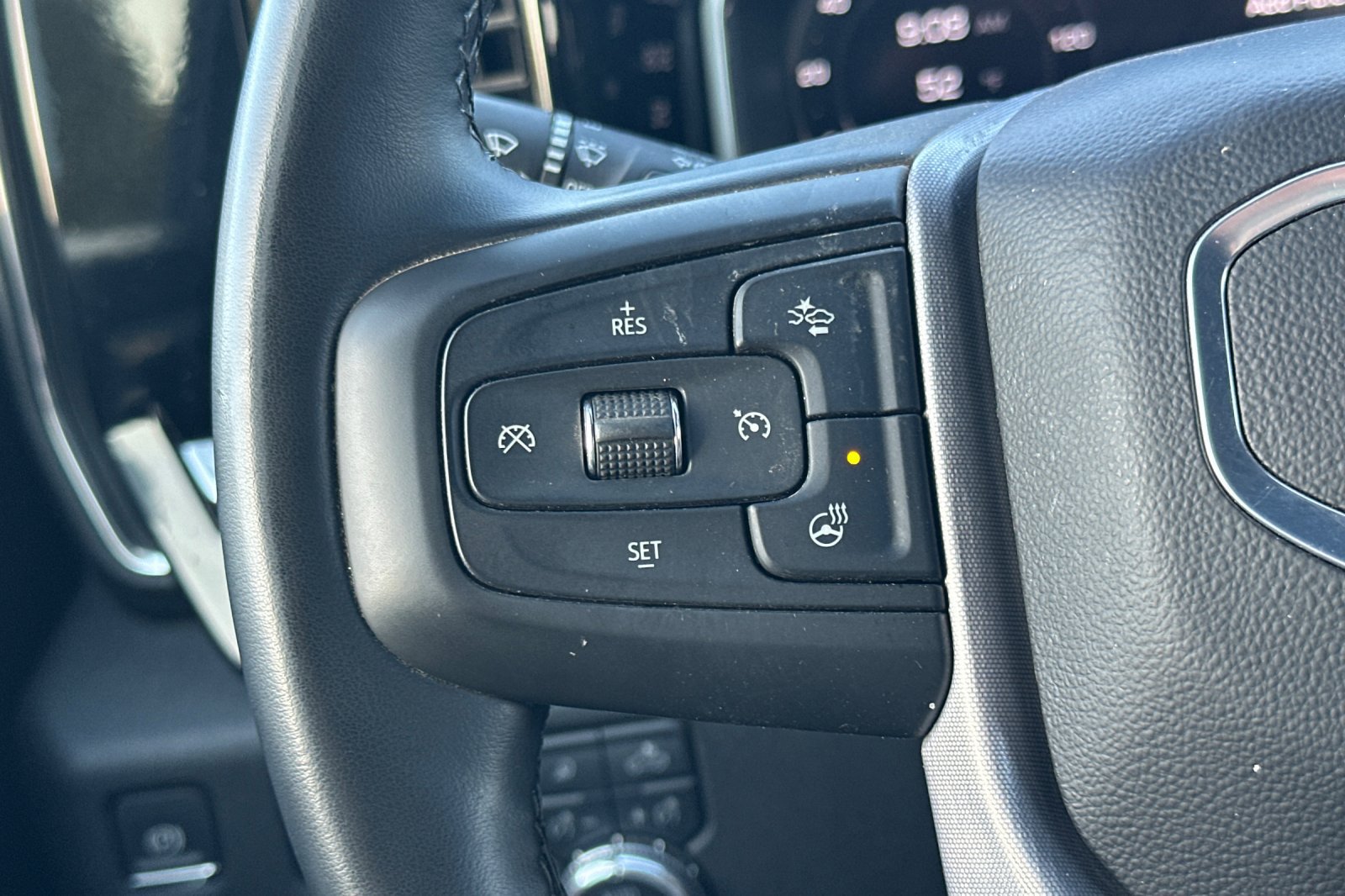 Used 2026 GMC Sierra 1500 SLT AWD/4WD image 34