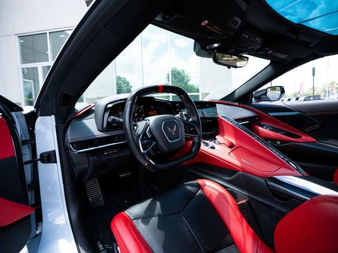 Used 2023 Chevrolet Corvette Stingray Preferred Cpe w/ Z51 Performance Package RWD image 30